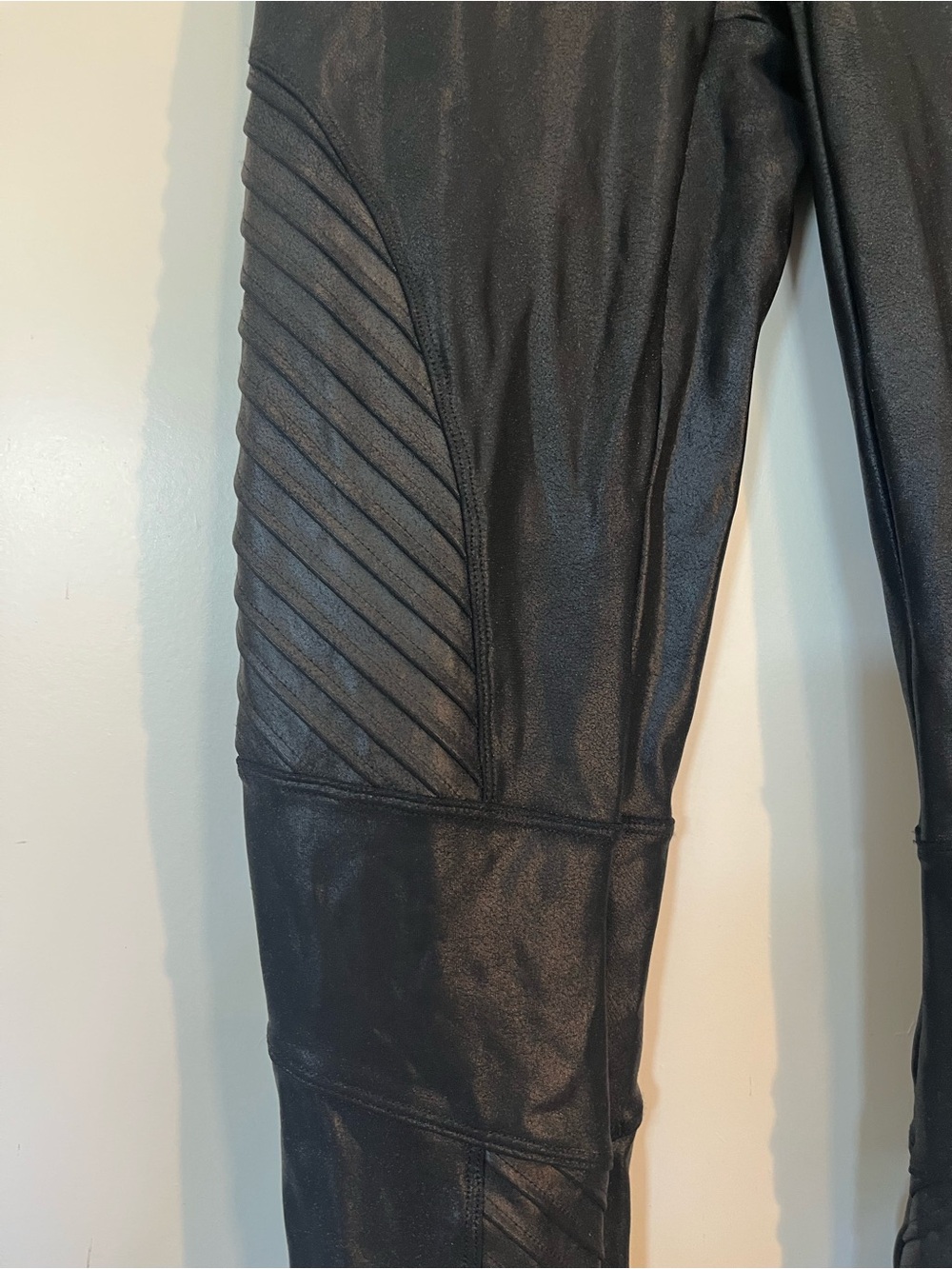 SPANX Women's Faux Leather Moto Goth Grunge Leggings In Black Size Medium - Picture 4 of 12